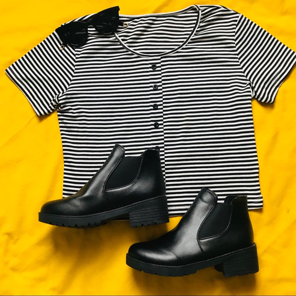 Black Chelsea Boots
